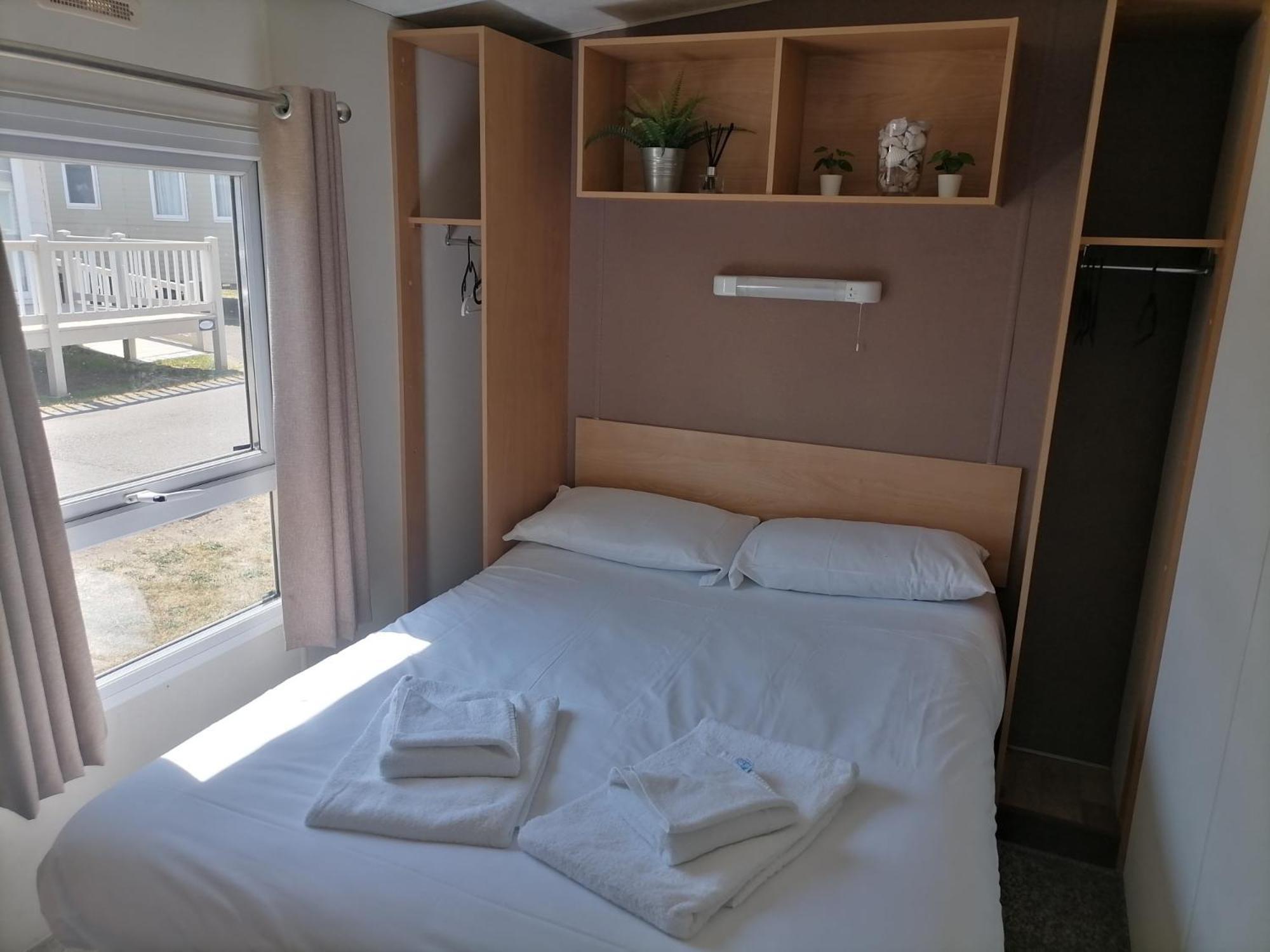 Sea Haven - 4 Bedroom Static Near The Beach Димчърч Екстериор снимка