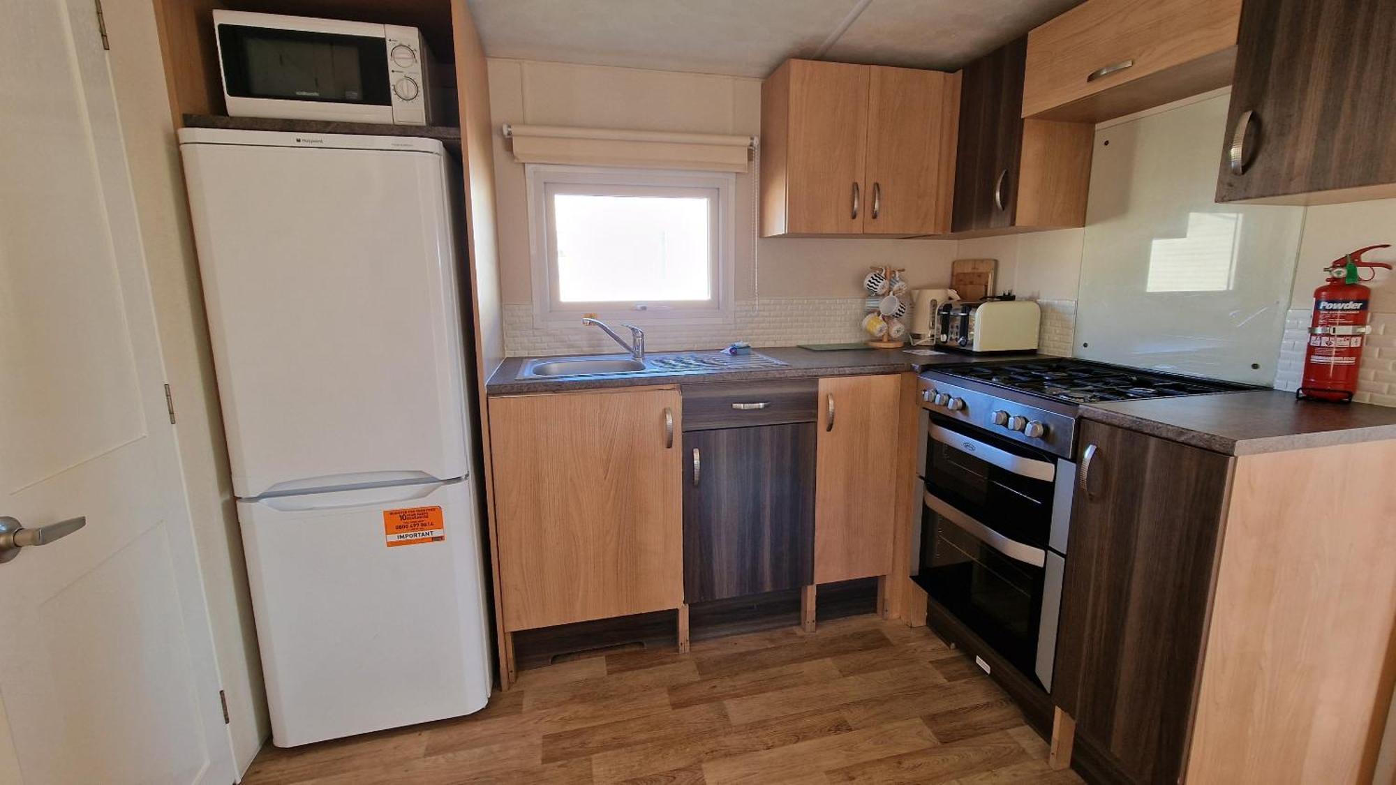 Sea Haven - 4 Bedroom Static Near The Beach Димчърч Екстериор снимка