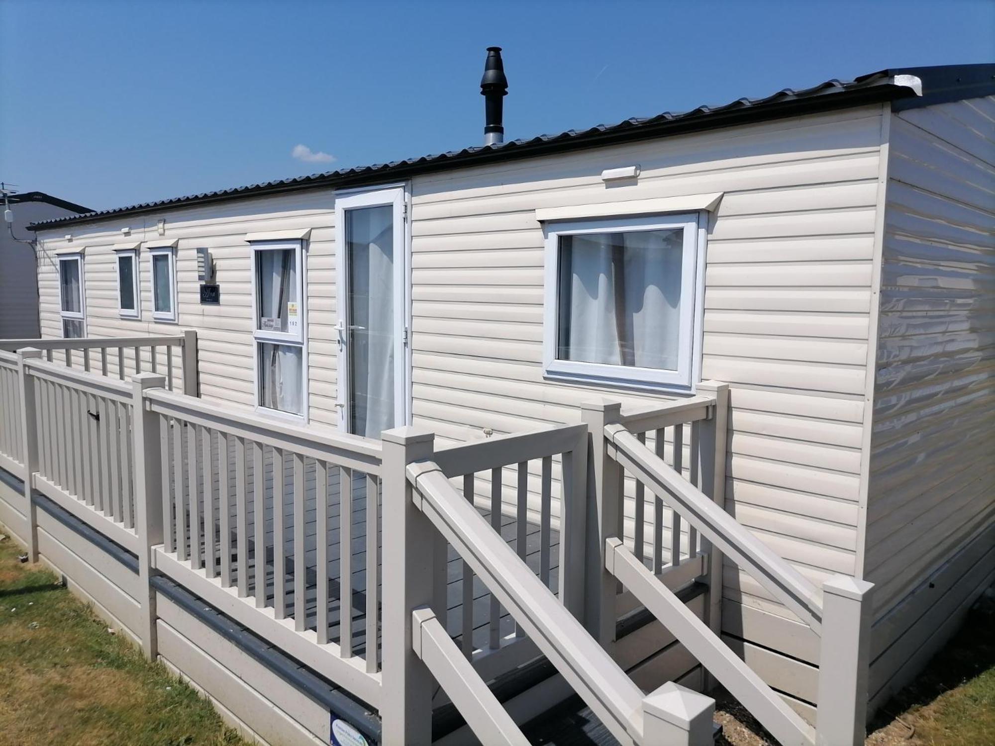 Sea Haven - 4 Bedroom Static Near The Beach Димчърч Екстериор снимка